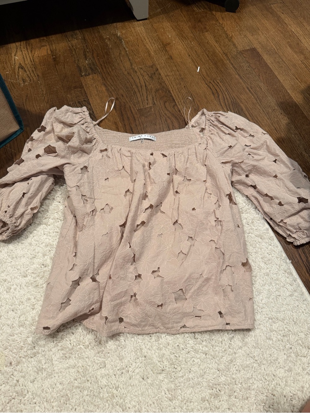 Women’s shirt